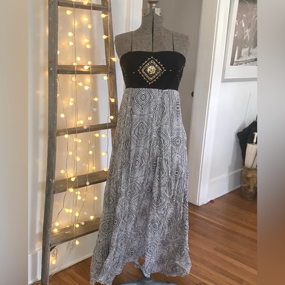 Rip Curl Black and White Strapless Dress
